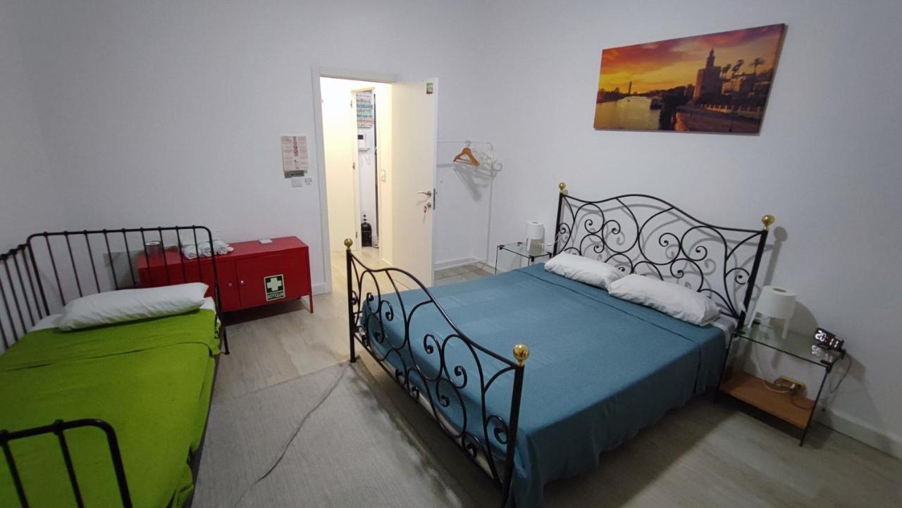 Betis Del Oro Apartment Seville Exterior photo