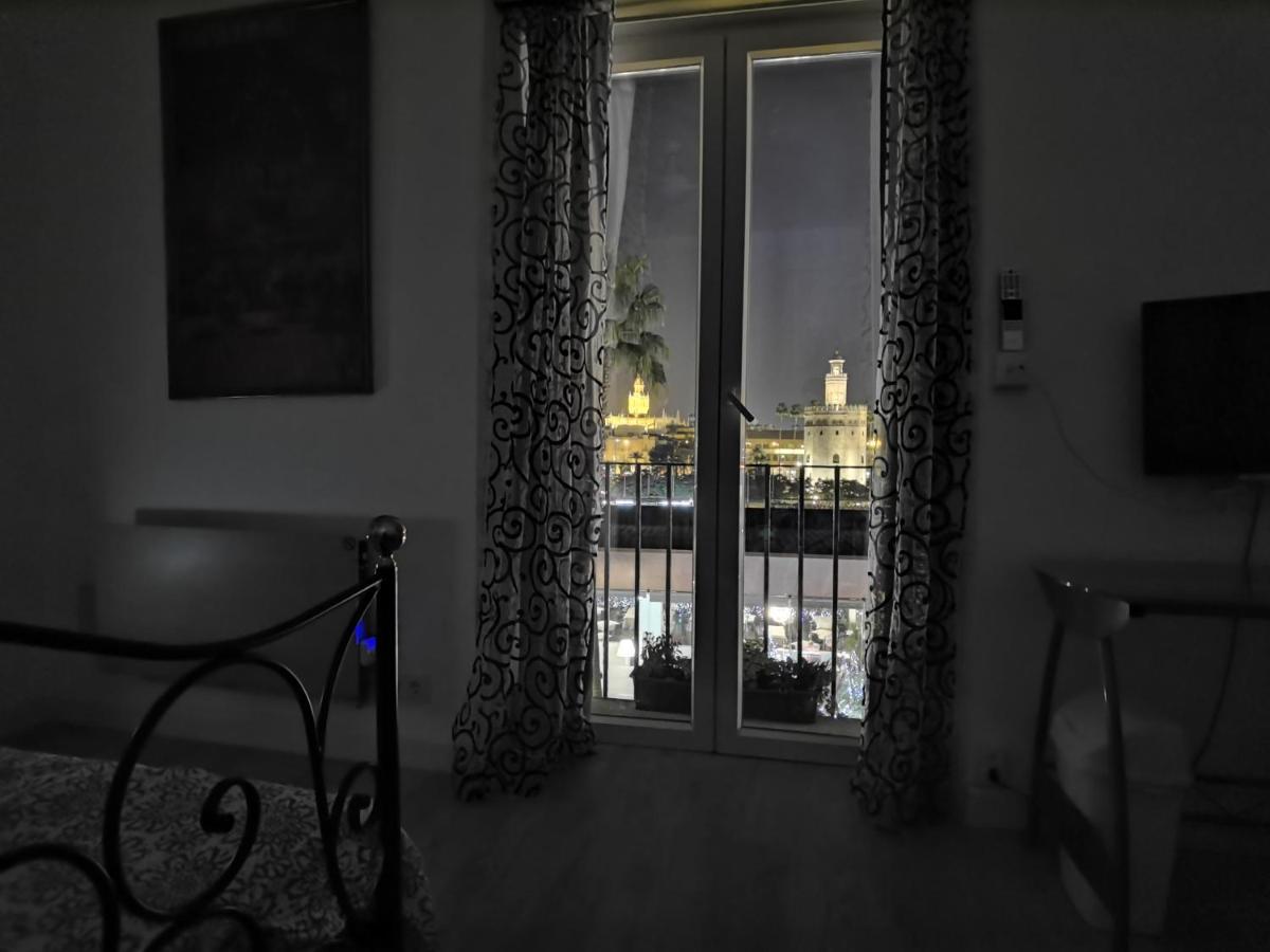 Betis Del Oro Apartment Seville Exterior photo