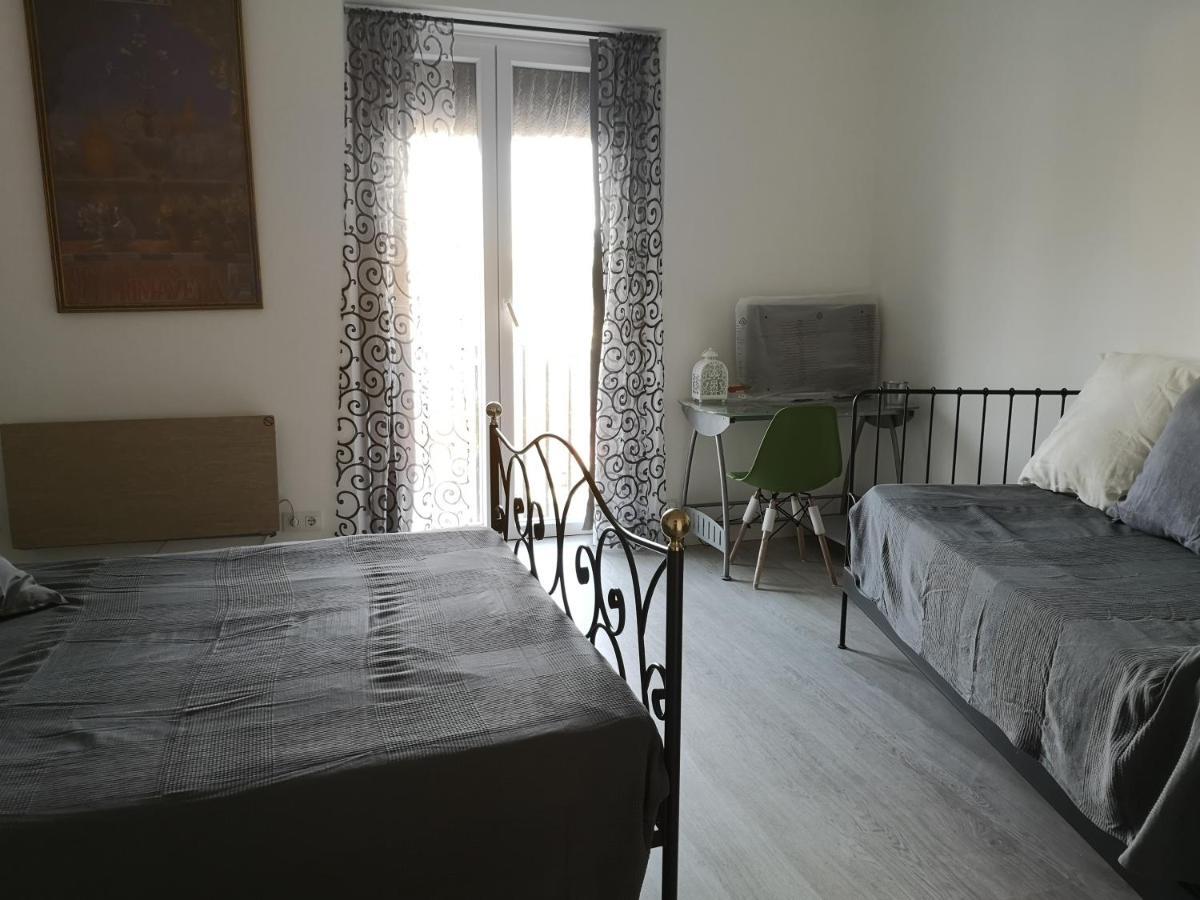 Betis Del Oro Apartment Seville Exterior photo